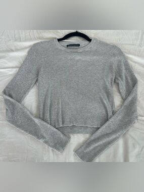 Brandy Melville Ribbed Crewneck Top - Light Gray
